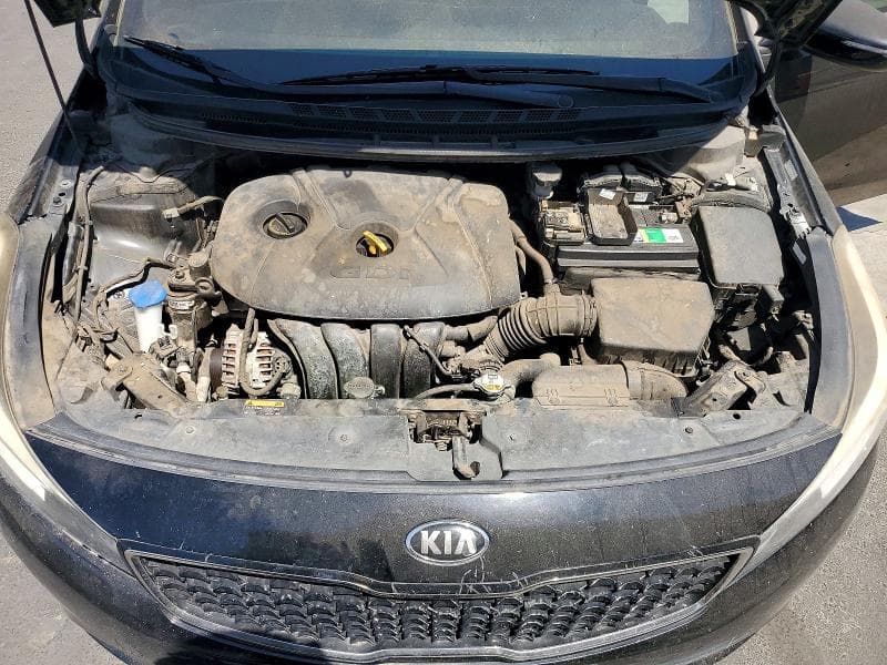 2017 KIA FORTE5 LX 11