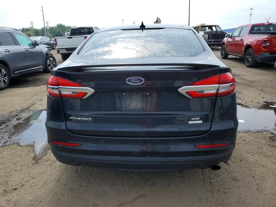 2020 FORD FUSION SE 6