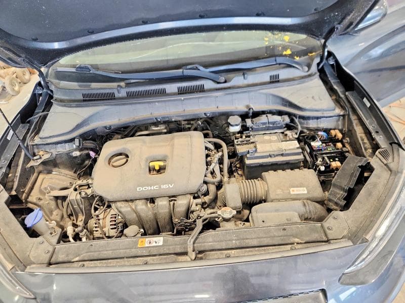 2021 HYUNDAI KONA SE 12