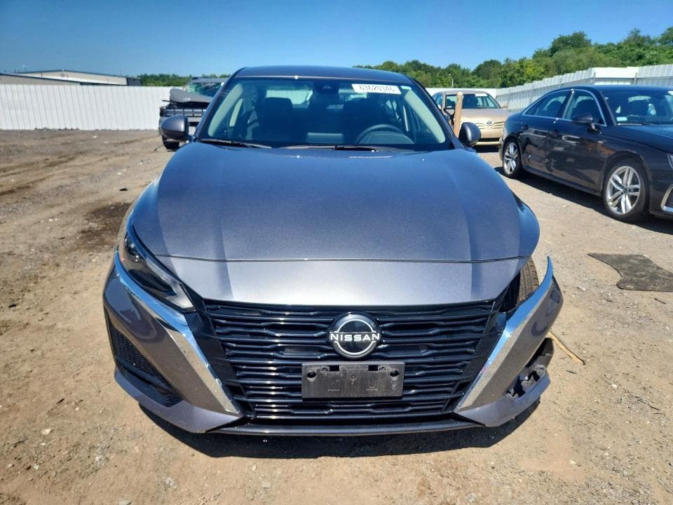 2023 NISSAN ALTIMA SV 5