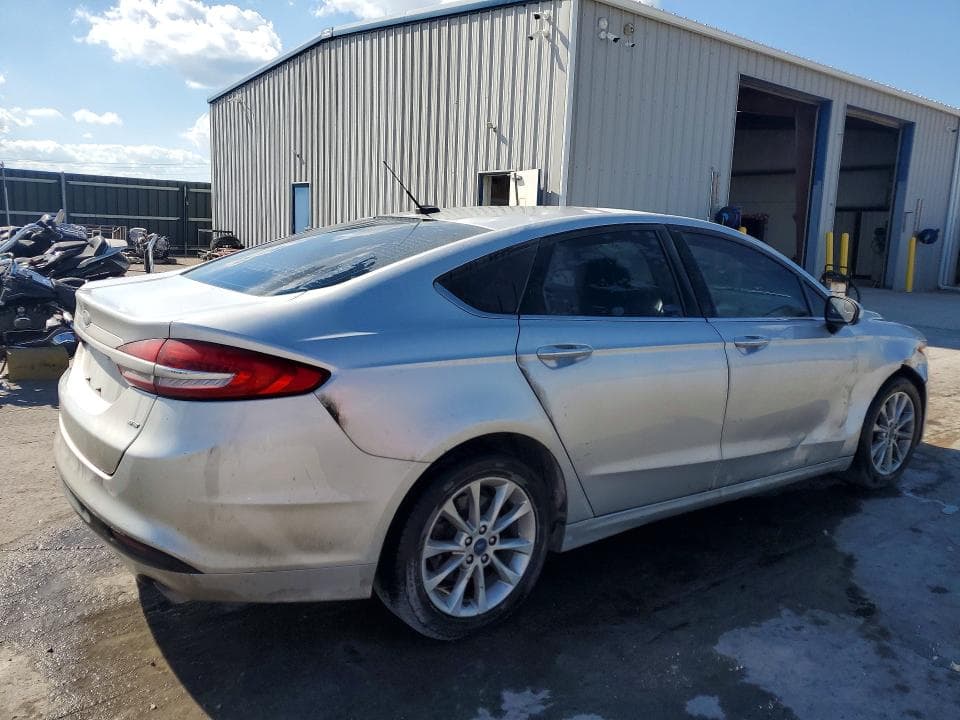 2017 FORD FUSION SE 3