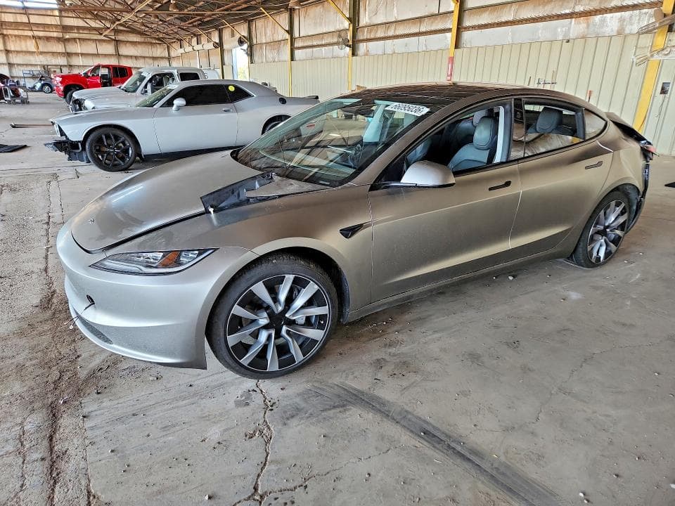 2025 TESLA MODEL 3 - 1