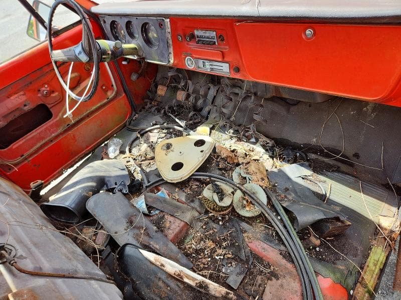 1970 CHEVROLET 1 TON STAKE TRUCK 8