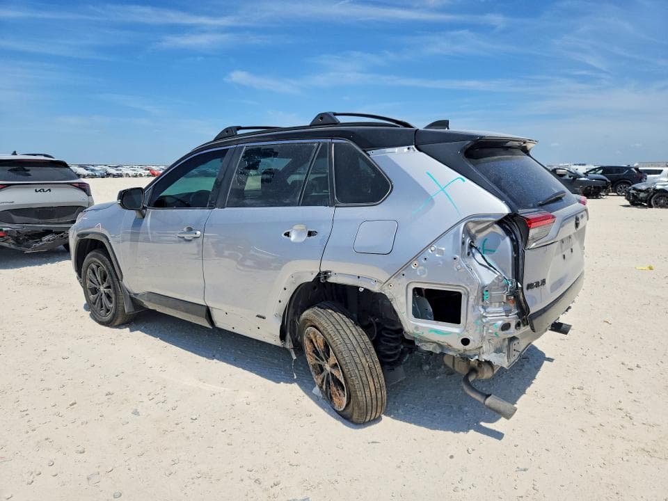 2025 TOYOTA RAV4 XSE 2