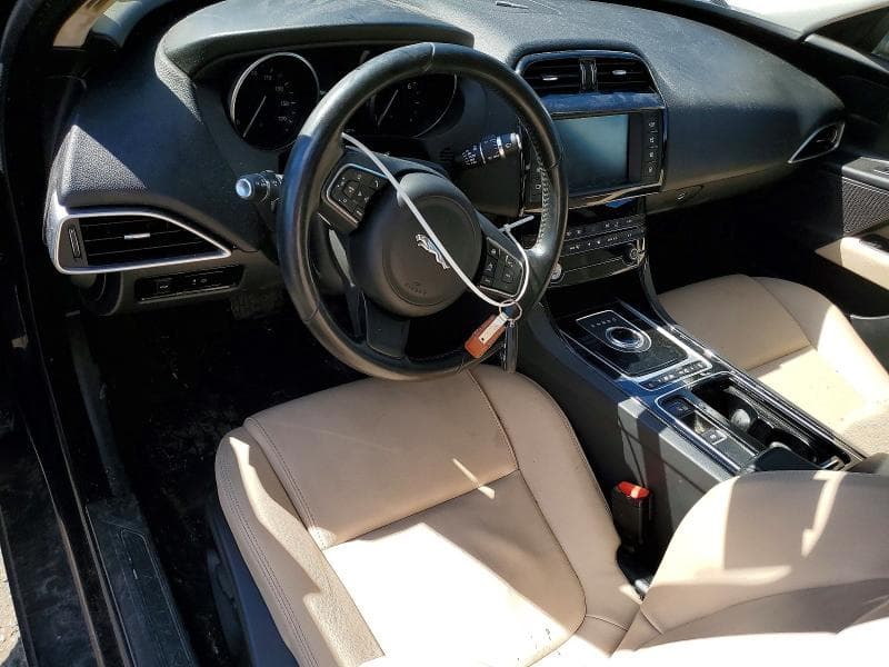 2018 JAGUAR XE 8