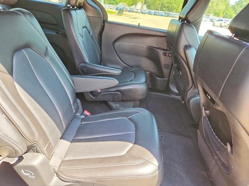 2025 CHRYSLER PACIFICA SELECT 11