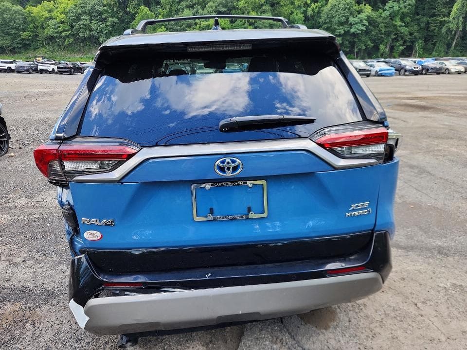 2024 TOYOTA RAV4 XSE 6