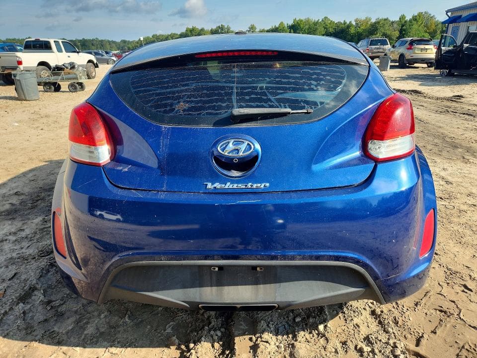 2017 HYUNDAI VELOSTER BASE 6