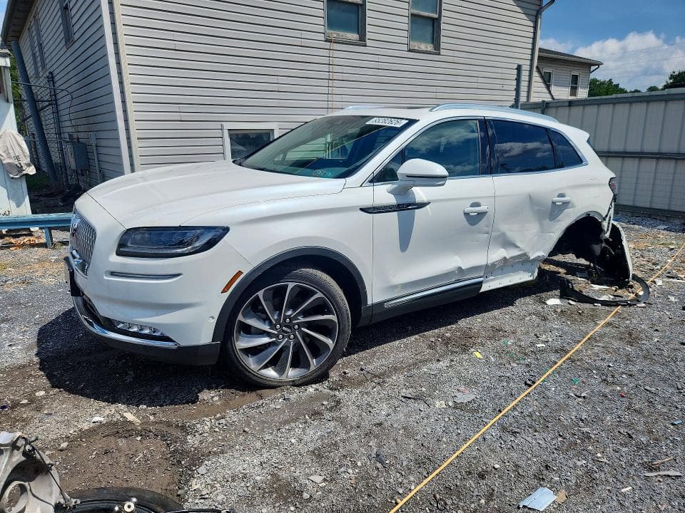2023 LINCOLN NAUTILUS RESERVE - 1