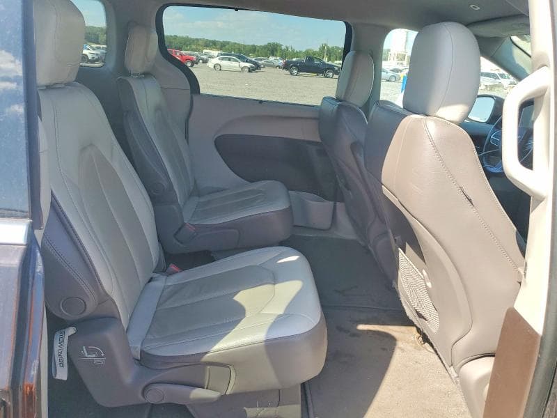 2019 CHRYSLER PACIFICA TOURING L 11