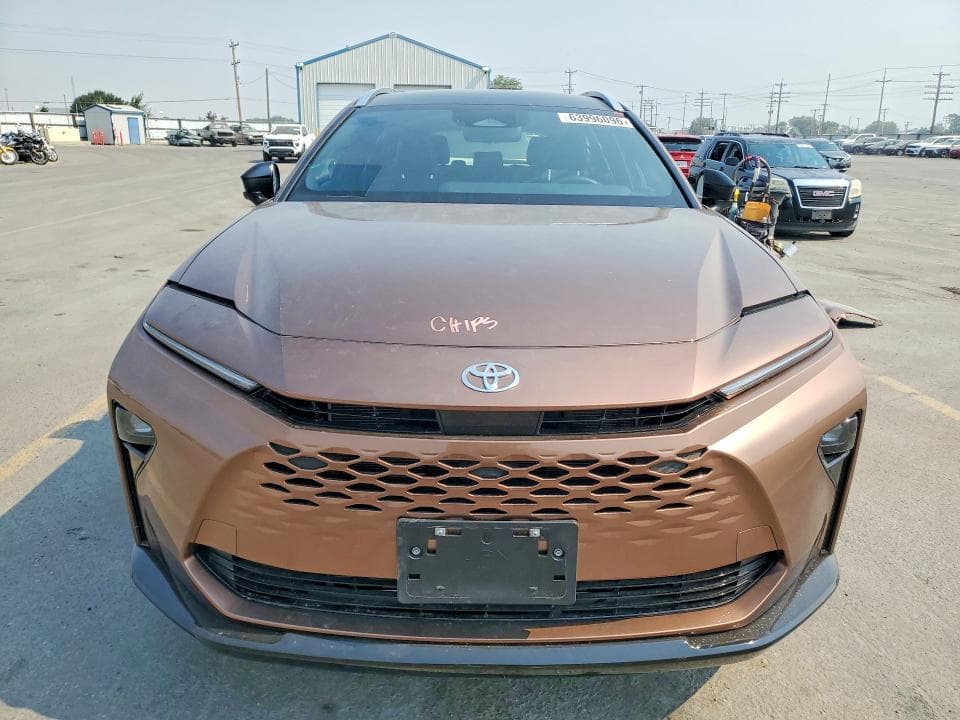 2025 TOYOTA CROWN SIGNIA LIMITED 5