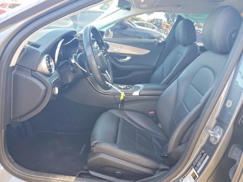 2019 MERCEDES-BENZ C 300 7