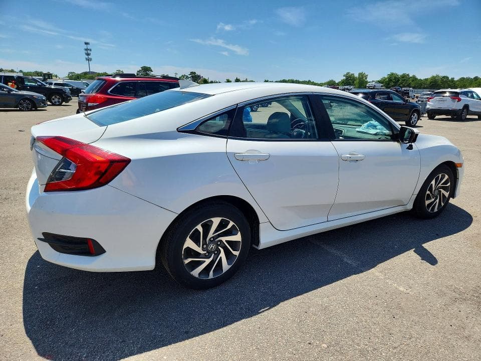 2018 HONDA CIVIC EX 3