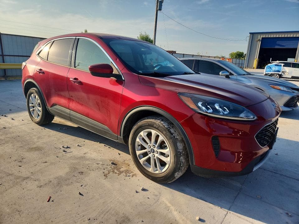 2020 FORD ESCAPE SE 4