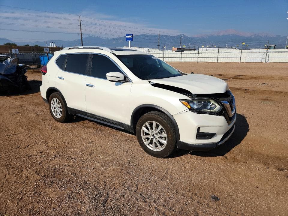 2017 NISSAN ROGUE SV 4