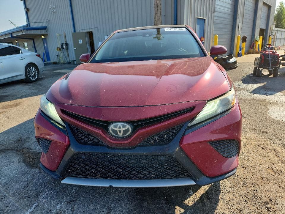 2018 TOYOTA CAMRY XSE 5