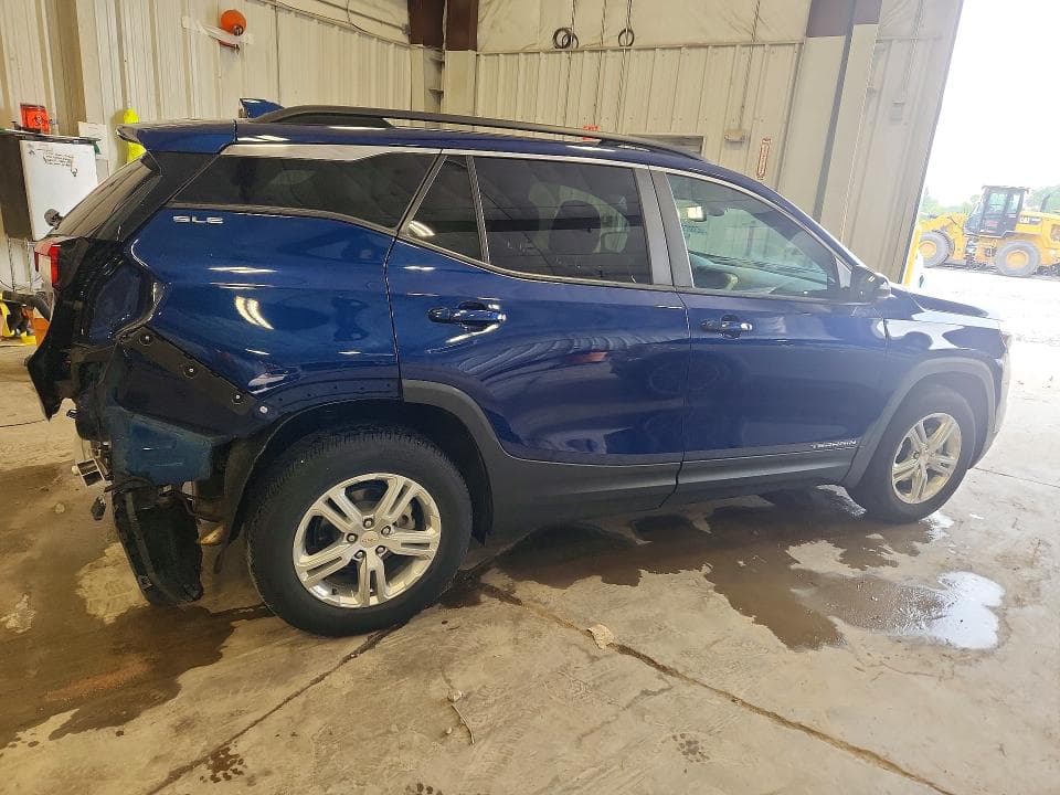 2022 GMC TERRAIN SLE 3