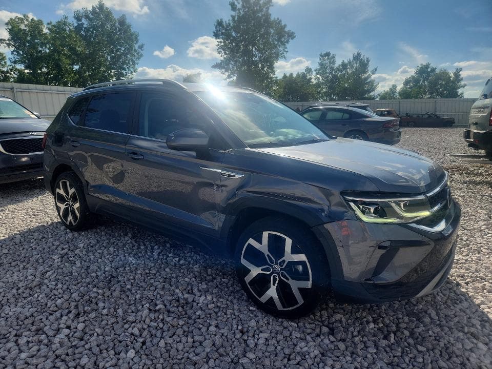 2022 VOLKSWAGEN TAOS SEL 4