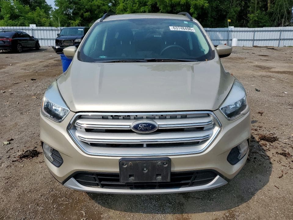 2018 FORD ESCAPE SE 5