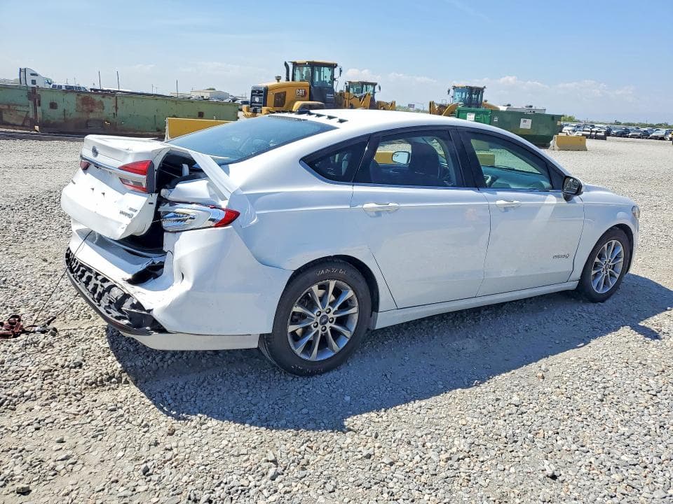 2017 FORD FUSION SE HYBRID 3
