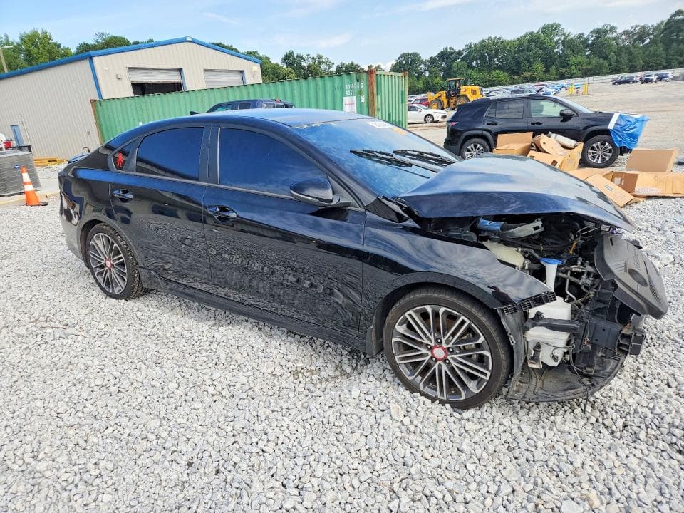 2021 KIA FORTE GT 4