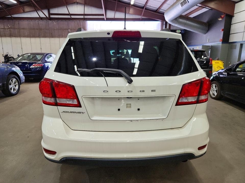 2019 DODGE JOURNEY SE 6