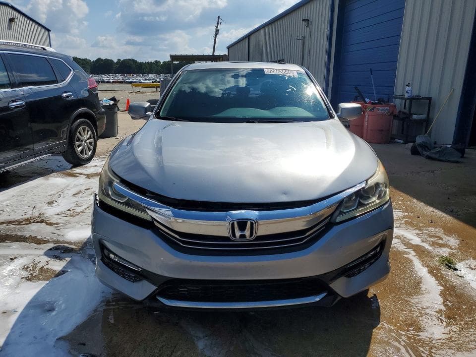 2017 HONDA ACCORD EX 5