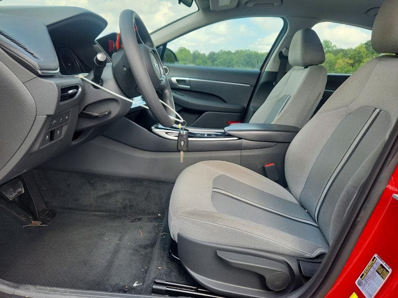 2020 HYUNDAI SONATA SE 7