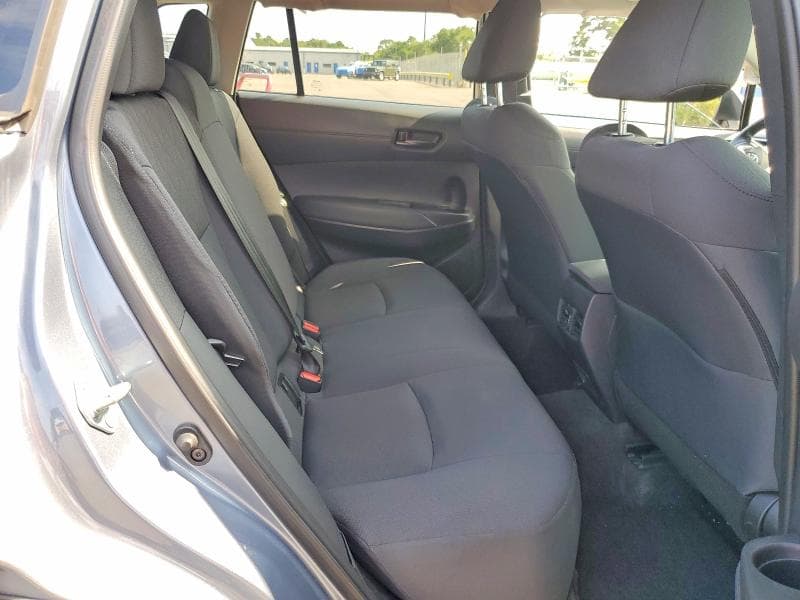 2024 TOYOTA COROLLA CROSS LE 11