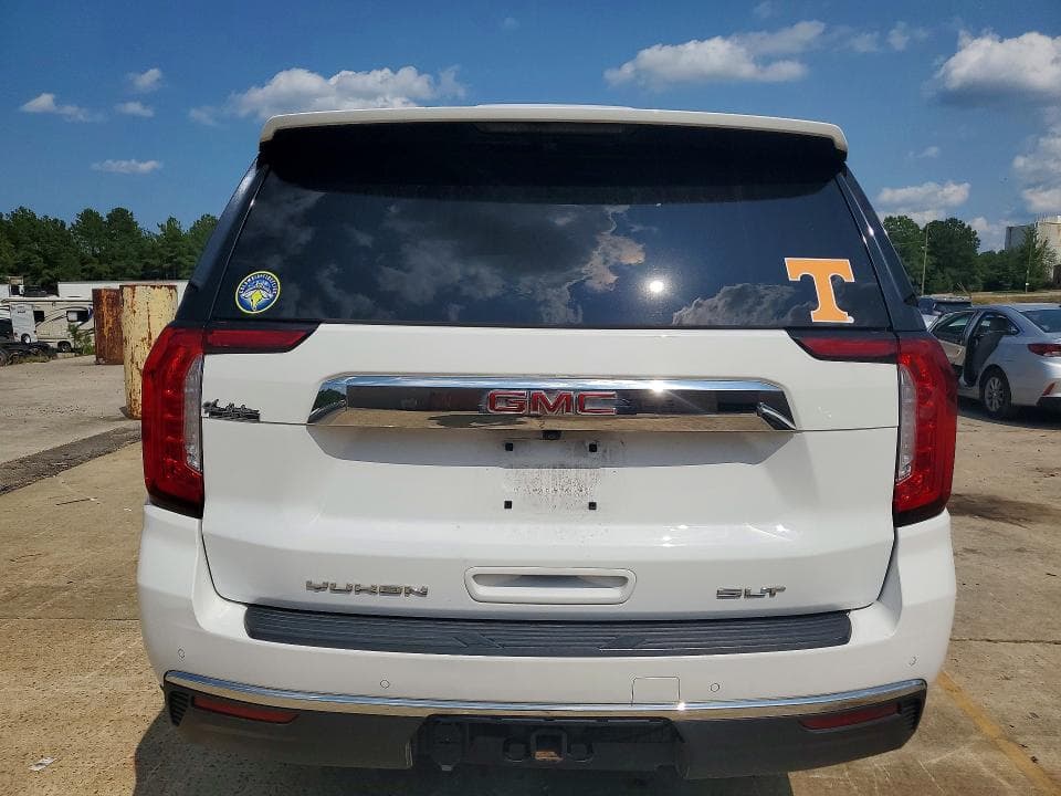 2023 GMC YUKON SLT 6