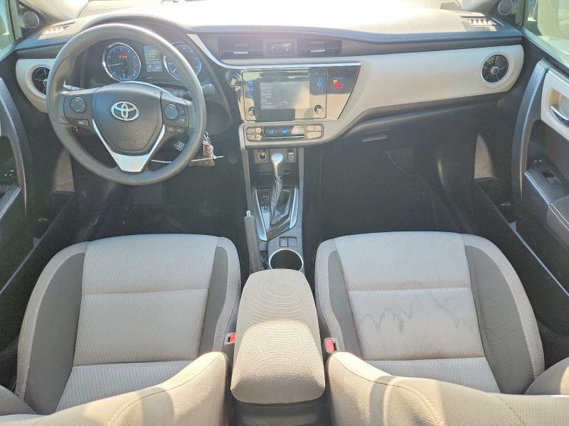 2019 TOYOTA COROLLA LE 8