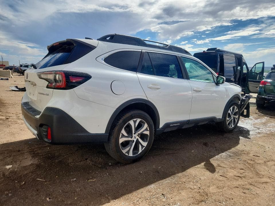 2021 SUBARU OUTBACK LIMITED 3