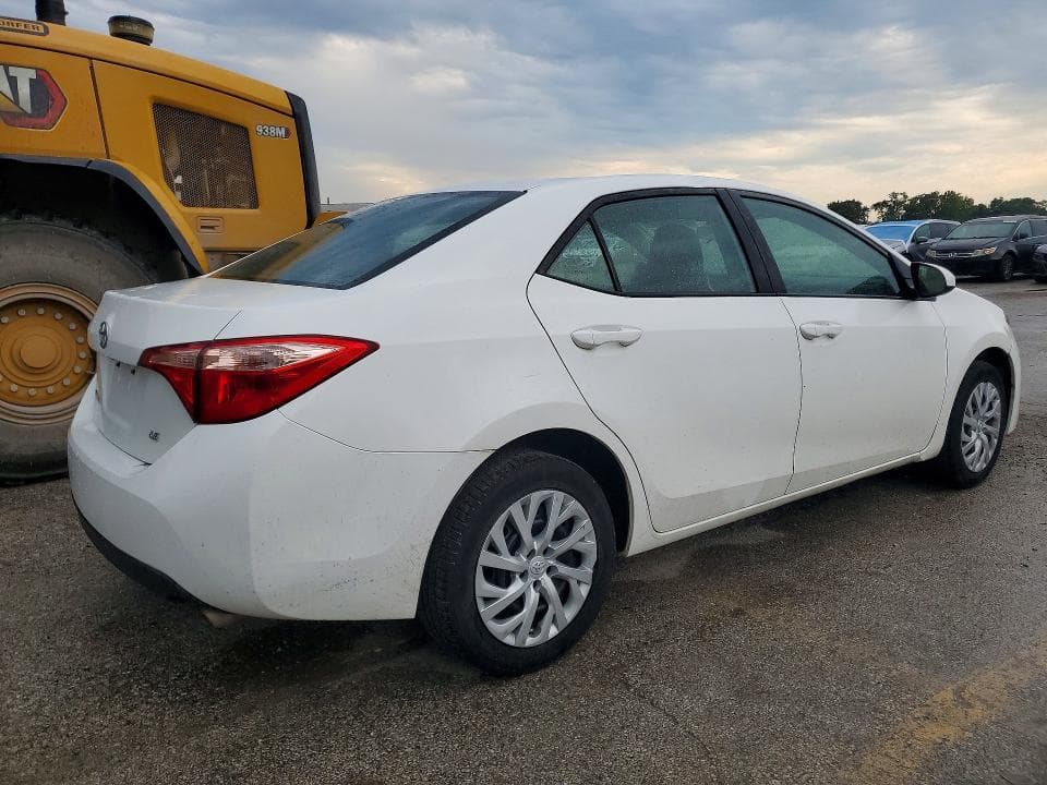 2019 TOYOTA COROLLA LE 3