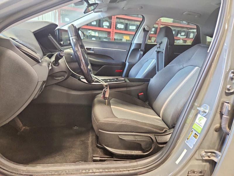 2020 HYUNDAI SONATA SE 7