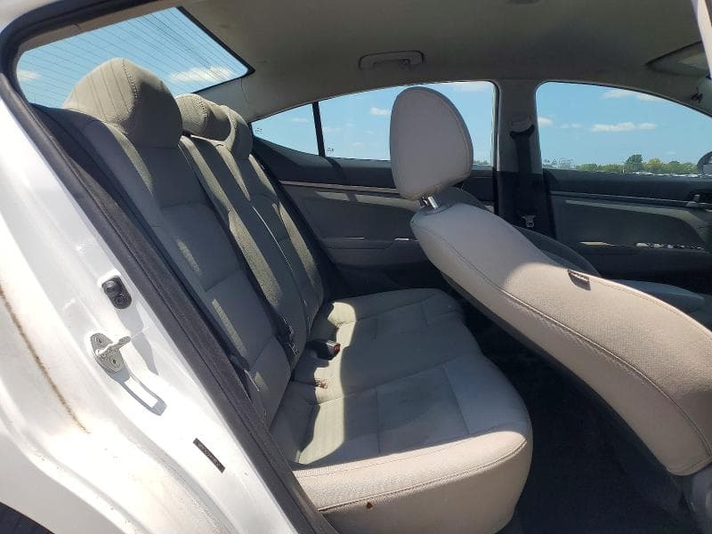 2017 HYUNDAI ELANTRA SE 10