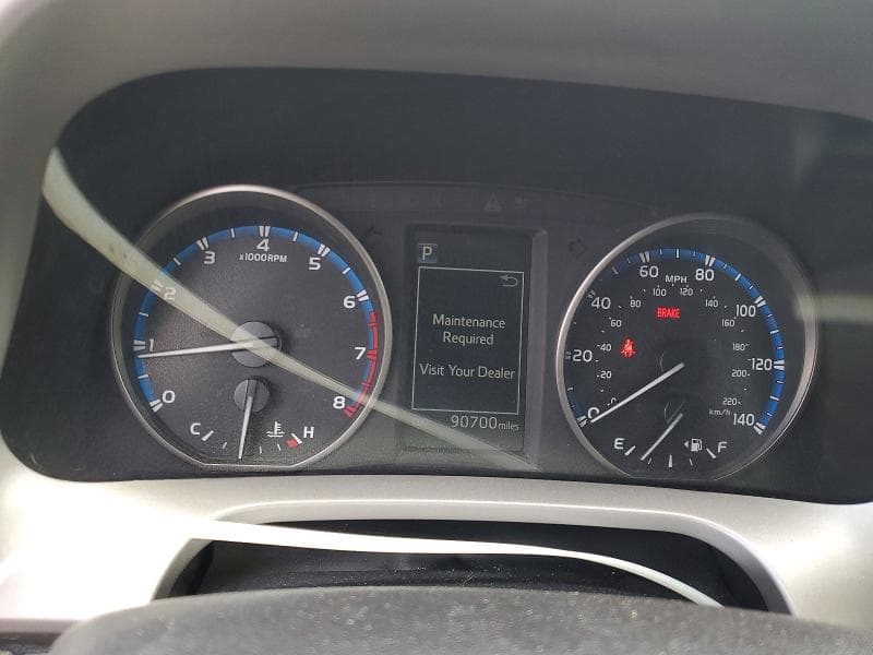 2017 TOYOTA RAV4 LE 9
