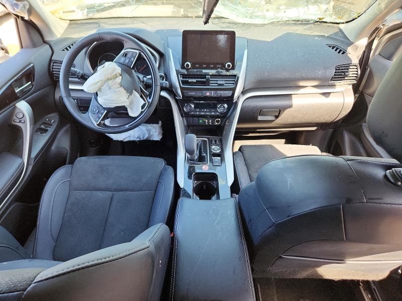 2026 MITSUBISHI ECLIPSE CROSS SE 8