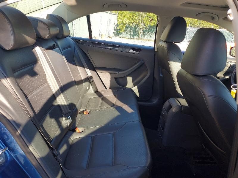 2017 VOLKSWAGEN JETTA SEL 10