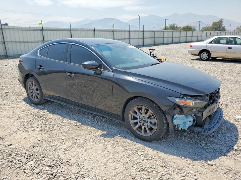 2021 MAZDA 3 4