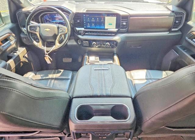 2024 CHEVROLET SILVERADO 8