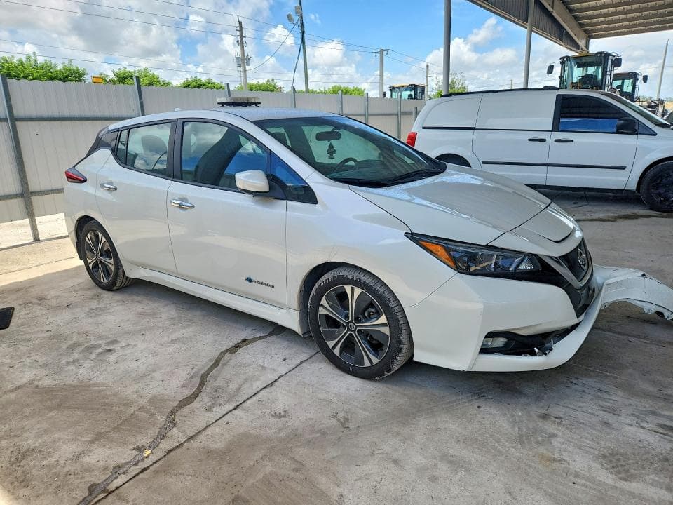 2019 NISSAN LEAF SV 4