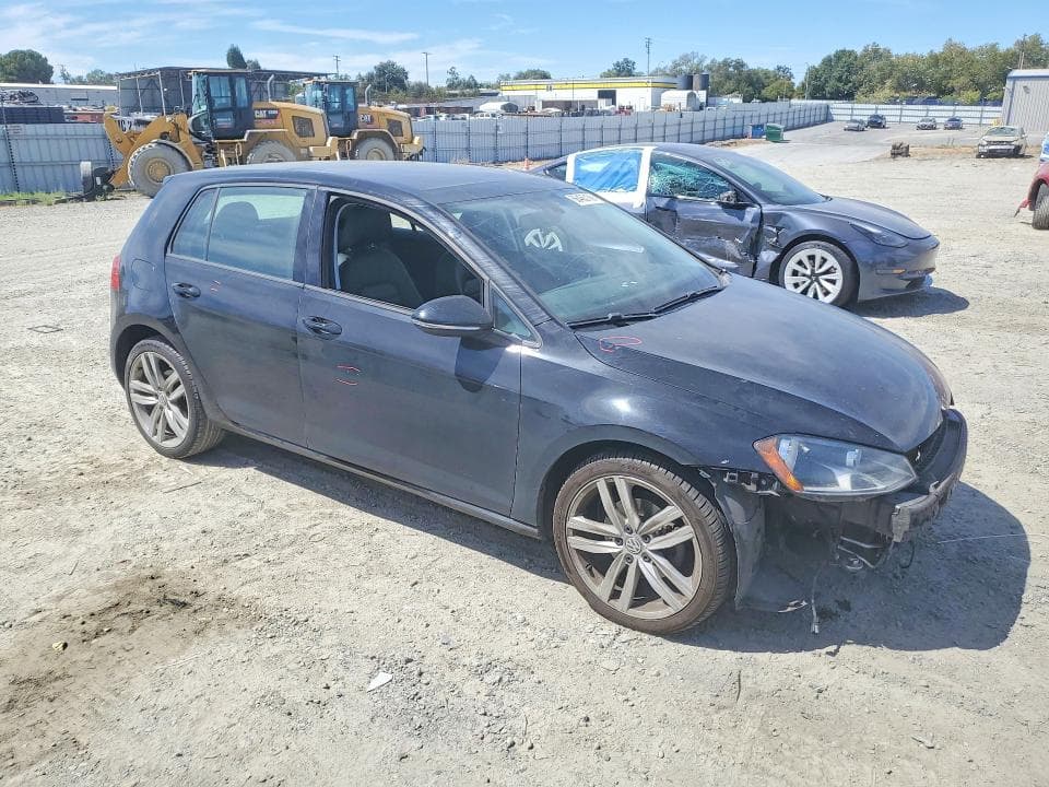 2017 VOLKSWAGEN GOLF S 4