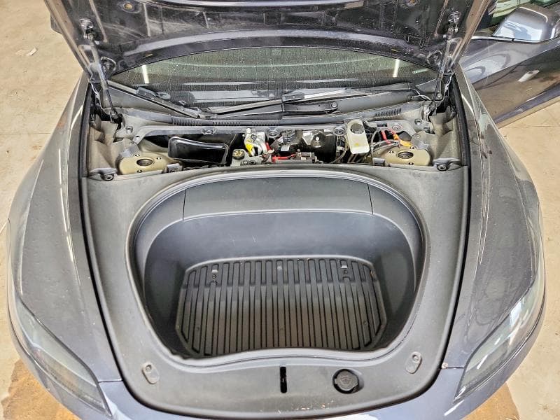 2024 TESLA MODEL 3 11