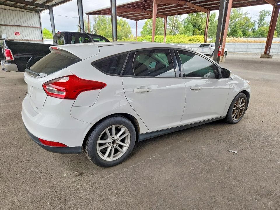 2017 FORD FOCUS SE 3