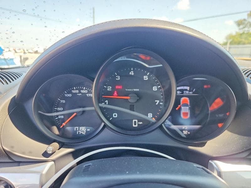 2024 PORSCHE CAYMAN BASE 9