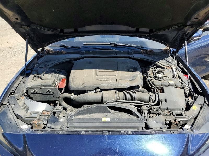 2018 JAGUAR XE 11