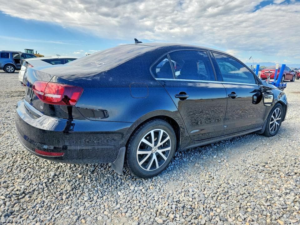 2017 VOLKSWAGEN JETTA SE 3
