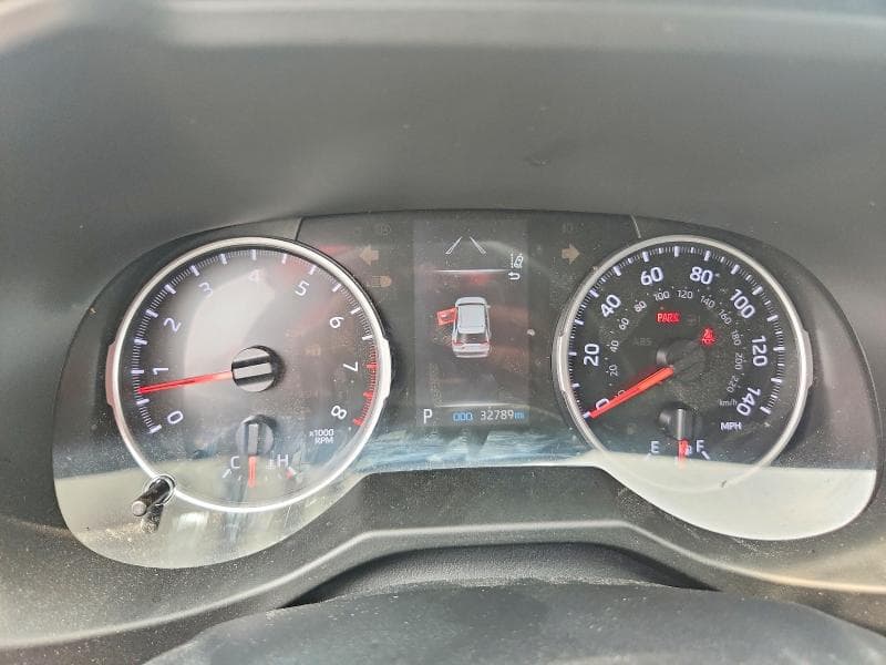 2019 TOYOTA RAV4 LE 9