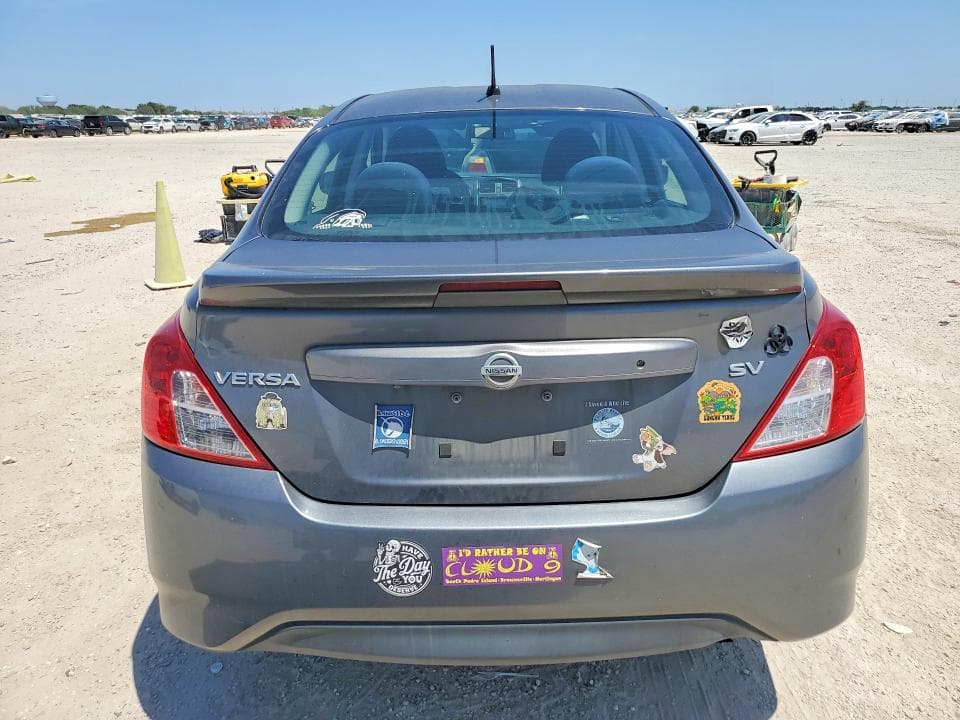 2019 NISSAN VERSA SV 6