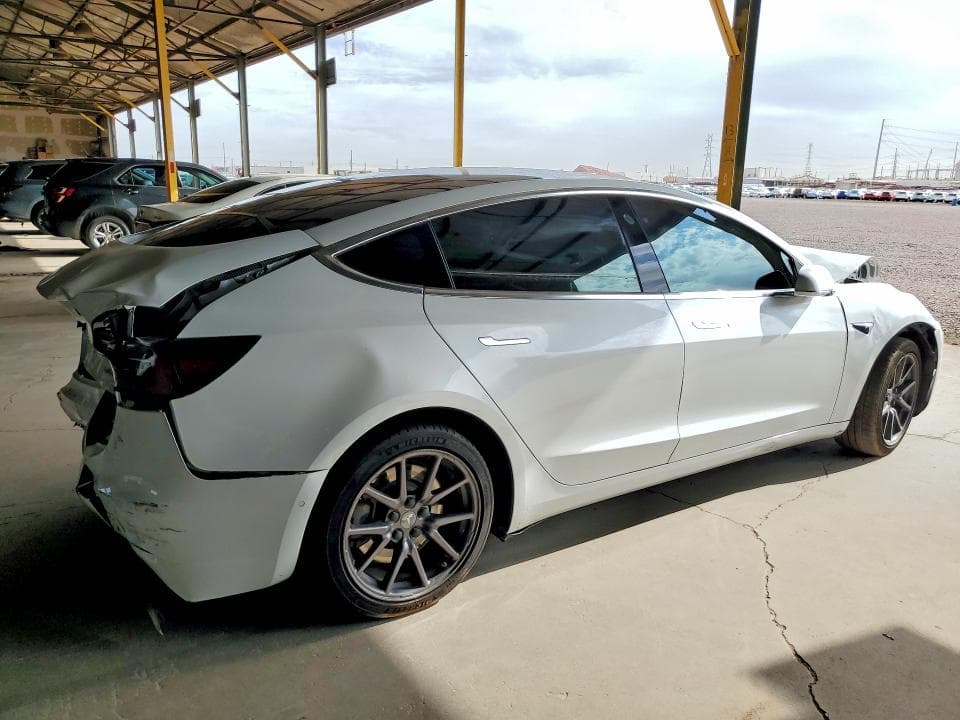 2018 TESLA MODEL 3 3